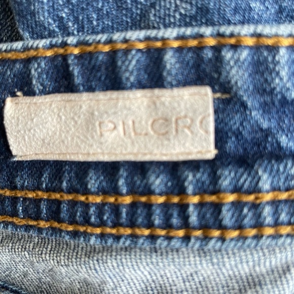 Pilcro Slim Boyfriend Mid-Rise Distressed Blue Denim Jeans in Size 28 - Picture 10 of 12